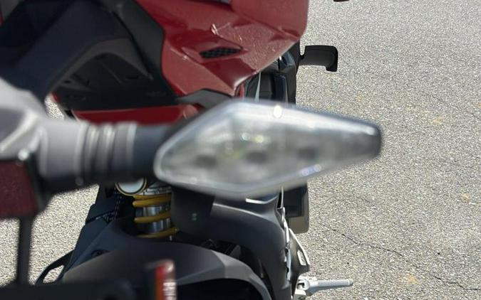 2025 Ducati Streetfighter V4 Ducati Red