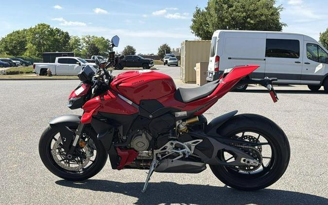 2025 Ducati Streetfighter V4 Ducati Red