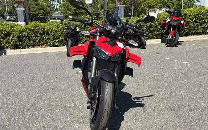 2025 Ducati Streetfighter V4 Ducati Red