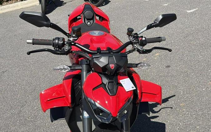 2025 Ducati Streetfighter V4 Ducati Red
