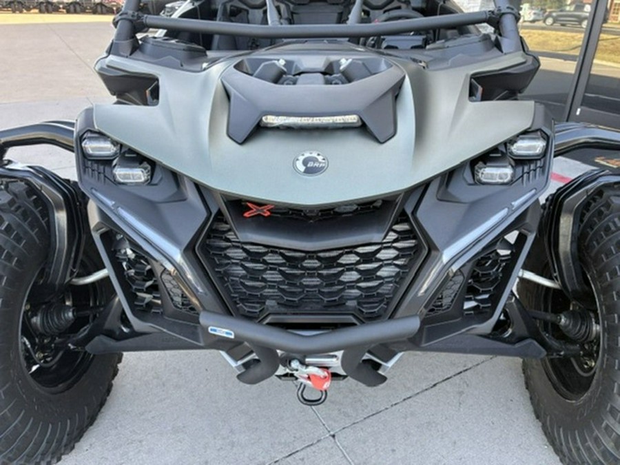 2026 Can-Am Maverick R X Rc