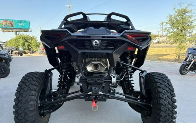 2026 Can-Am Maverick R X Rc