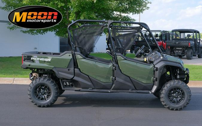 2023 Honda Pioneer 1000-6 Deluxe Crew