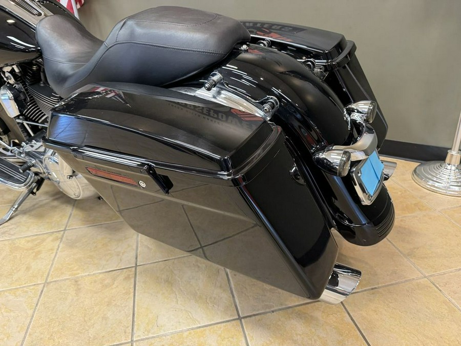 2010 Harley-Davidson Street Glide™ Base