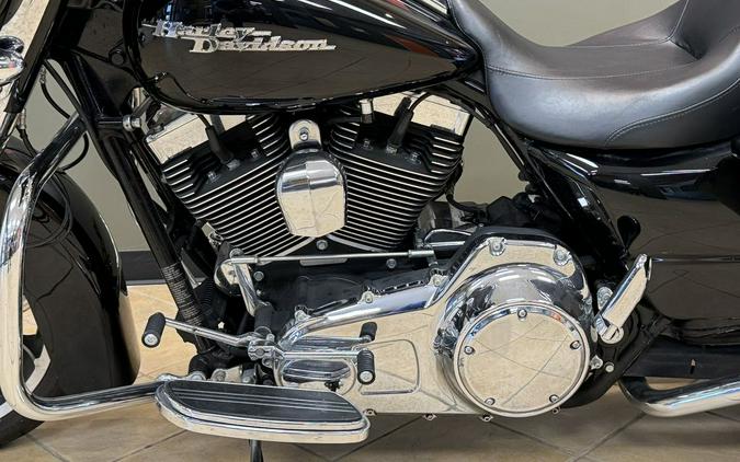 2010 Harley-Davidson Street Glide™ Base