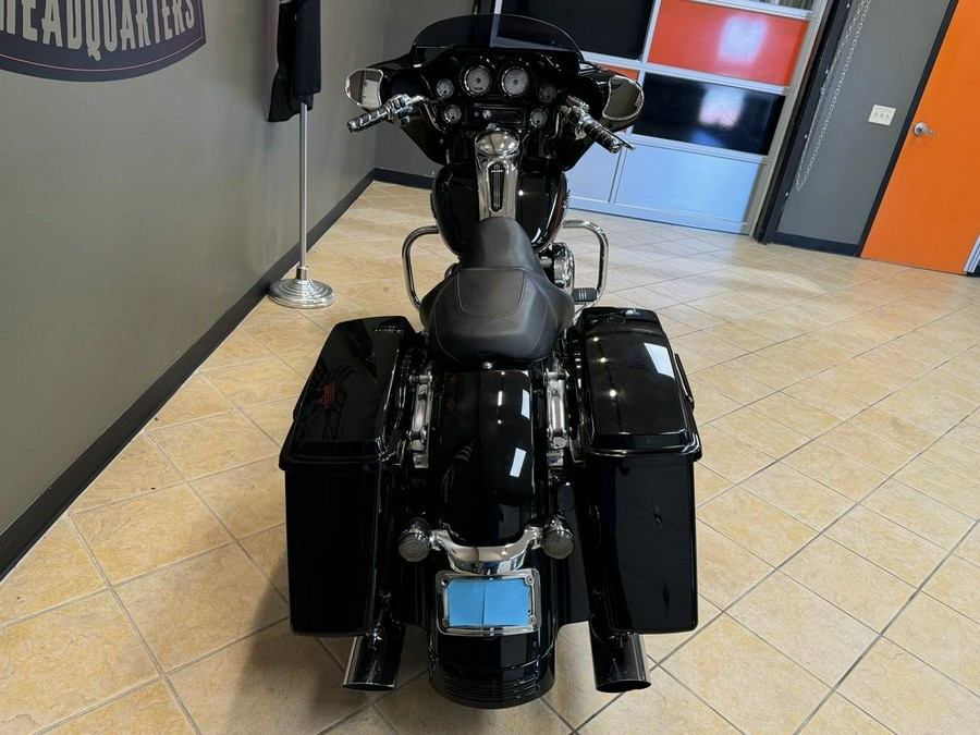 2010 Harley-Davidson Street GlideT Base