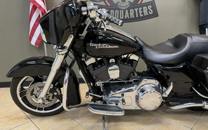 2010 Harley-Davidson Street GlideT Base