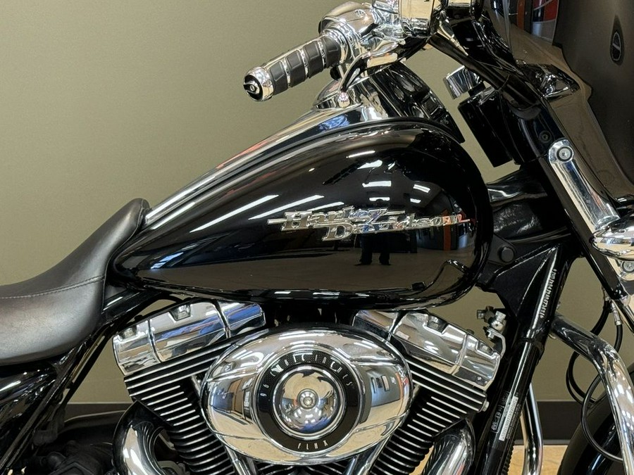 2010 Harley-Davidson Street GlideT Base