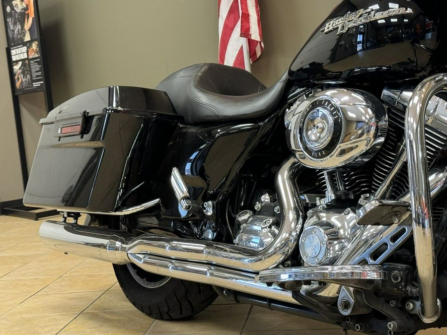 2010 Harley-Davidson Street GlideT Base