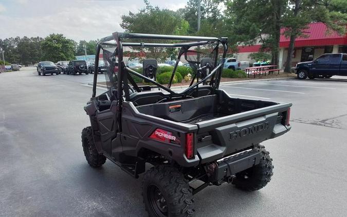2025 Honda® Pioneer 1000