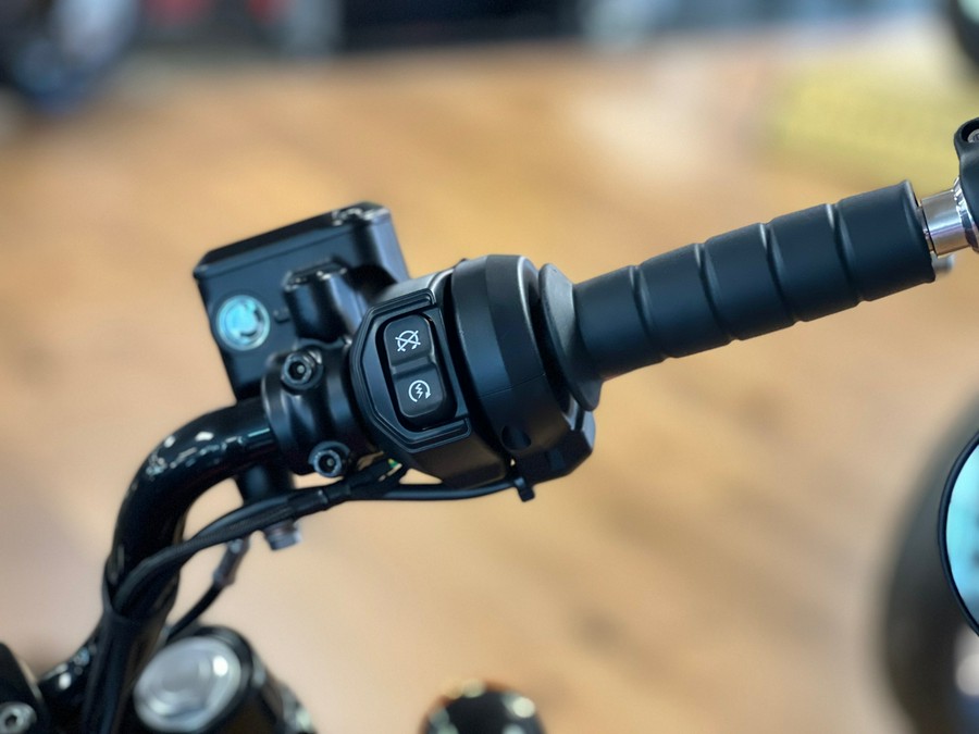 2025 Indian Motorcycle Scout® Bobber Limited +Tech