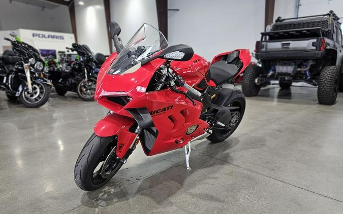 2024 Ducati Panigale V4 Red
