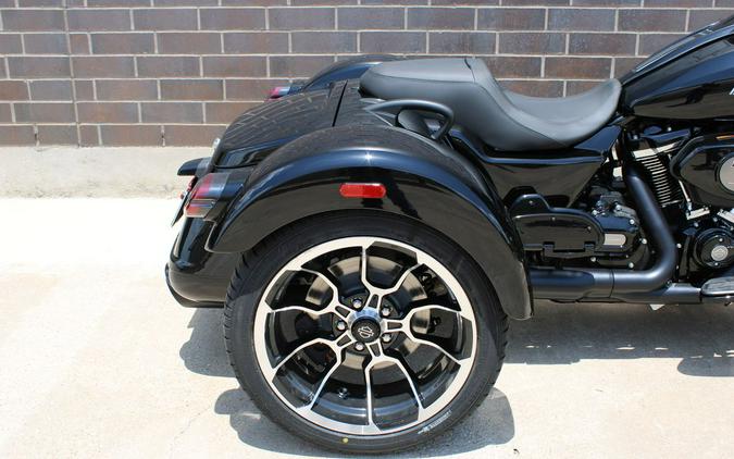 2026 Harley-Davidson® FLTRT - Road Glide® 3