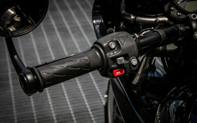 2020 Triumph Bonneville Bobber Black Jet Black Black