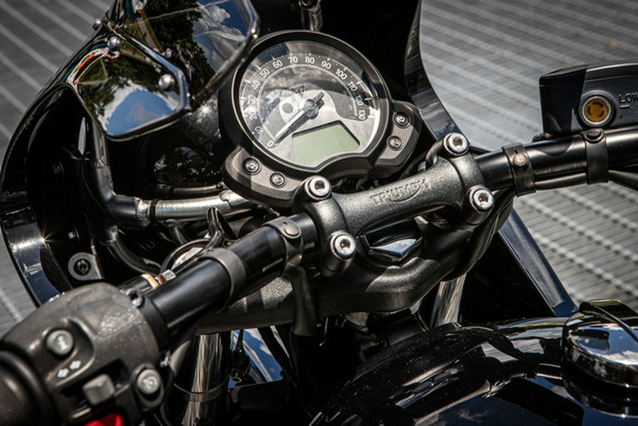 2020 Triumph Bonneville Bobber Black Jet Black Black