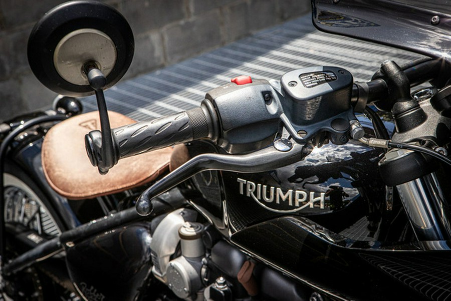 2020 Triumph Bonneville Bobber Black Jet Black Black