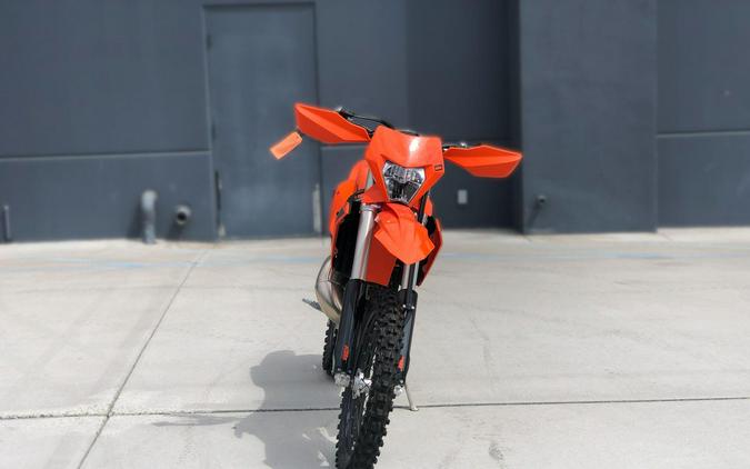 2025 KTM 150 XC-W