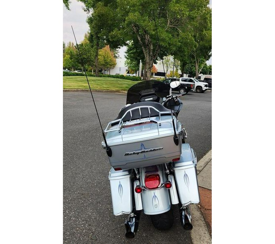 2011 Harley-Davidson® FLTRU - Road Glide® Ultra