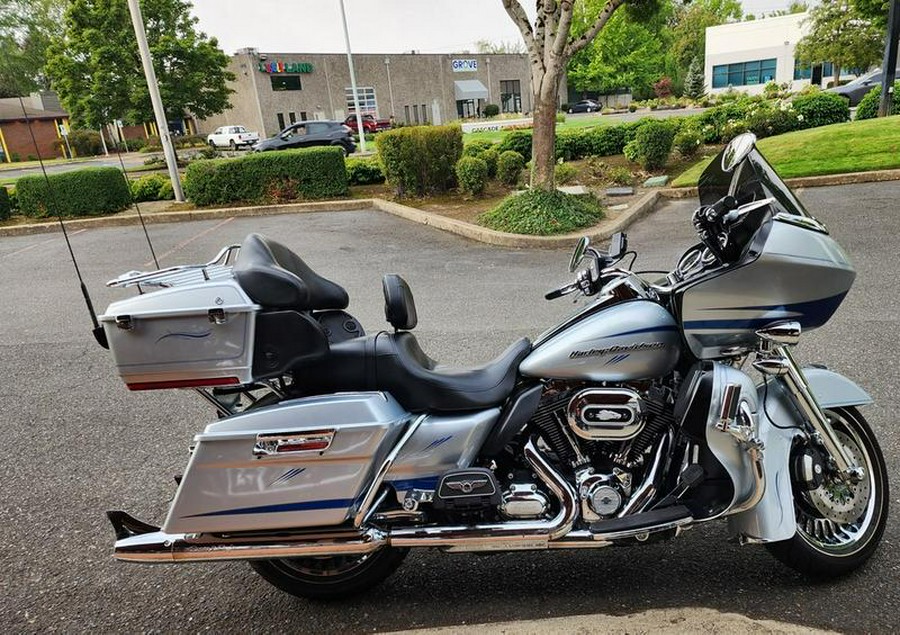 2011 Harley-Davidson® FLTRU - Road Glide® Ultra