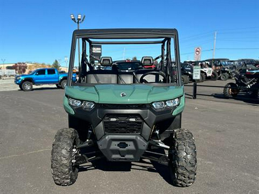 2025 Can-Am Defender MAX HD7