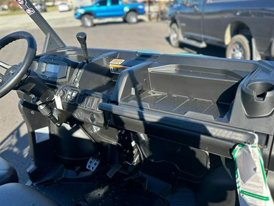 2025 Can-Am Defender MAX HD7