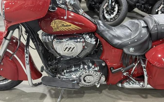 2016 Indian Motorcycle® Chieftain® Indian Red