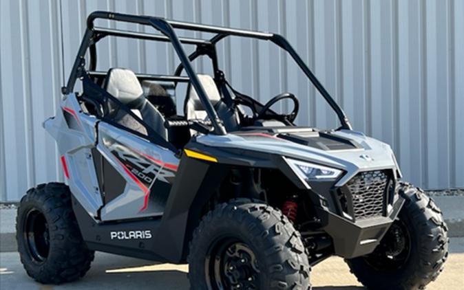 2024 Polaris RZR 200 EFI