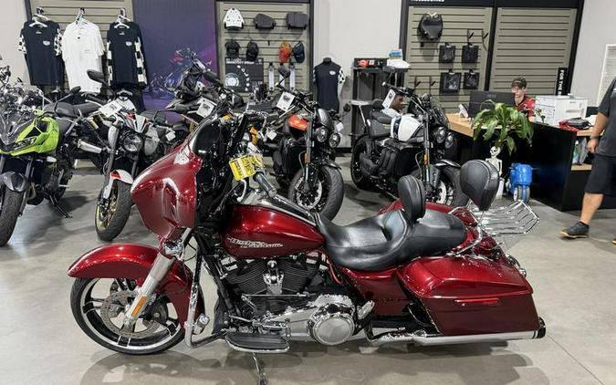 2017 Harley-Davidson® FLHXS - Street Glide® Special
