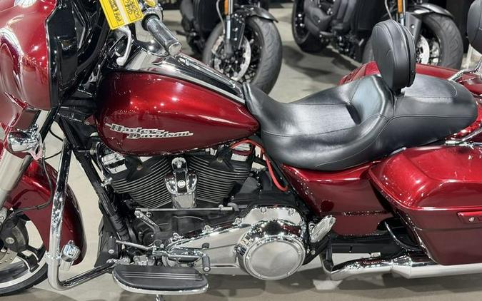 2017 Harley-Davidson® FLHXS - Street Glide® Special
