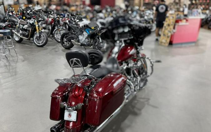 2017 Harley-Davidson® FLHXS - Street Glide® Special