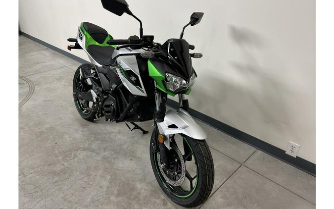 2024 Kawasaki Ninja® e-1 ABS