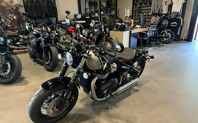 2024 Triumph Bonneville Bobber Jet Black/Ash Gray