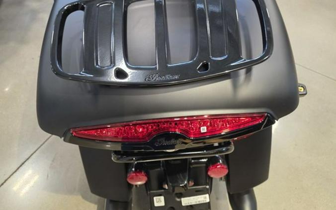 2025 Indian Motorcycle® Roadmaster® Dark Horse® w/Powerband Audio Black Smoke