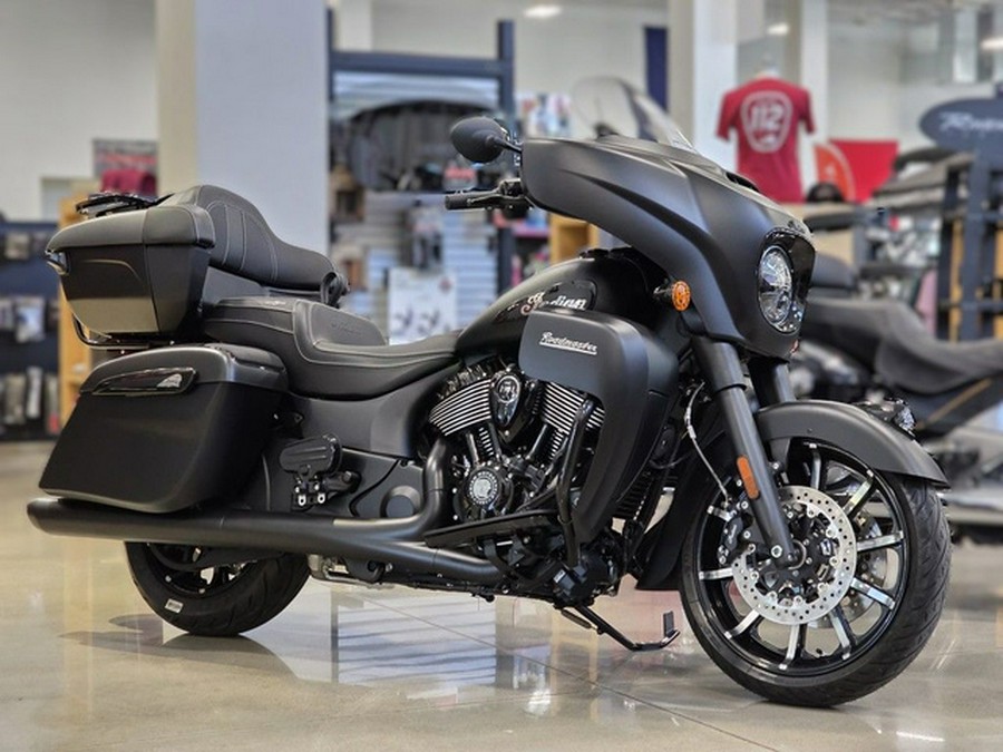2025 Indian Roadmaster Dark Horse w/Powerband Audio Black Smoke