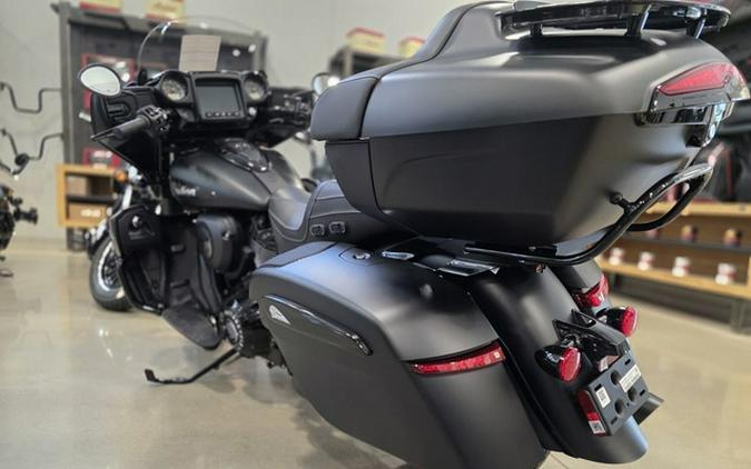 2025 Indian Roadmaster Dark Horse w/Powerband Audio Black Smoke