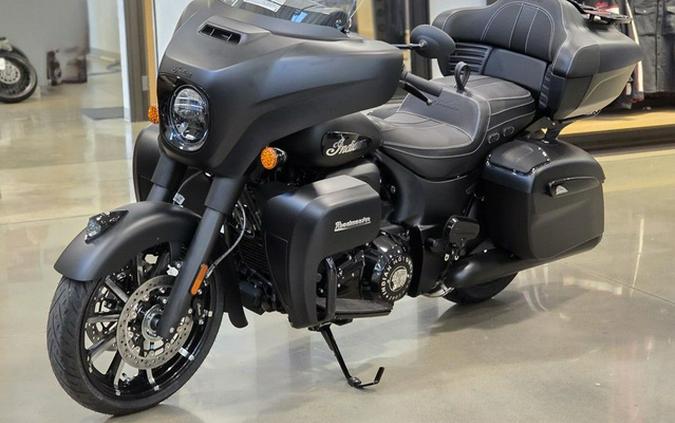 2025 Indian Roadmaster Dark Horse w/Powerband Audio Black Smoke