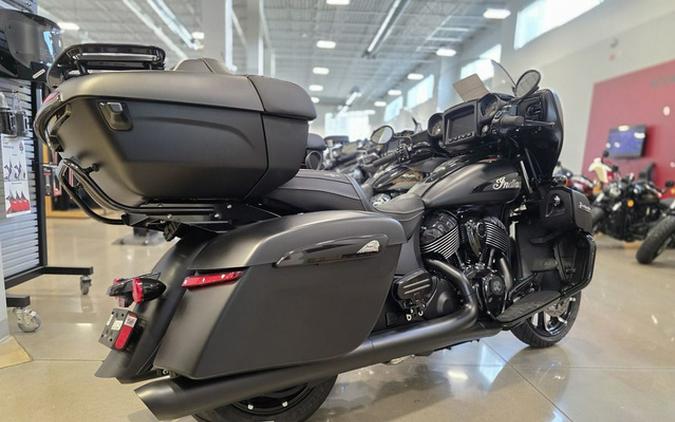 2025 Indian Roadmaster Dark Horse w/Powerband Audio Black Smoke