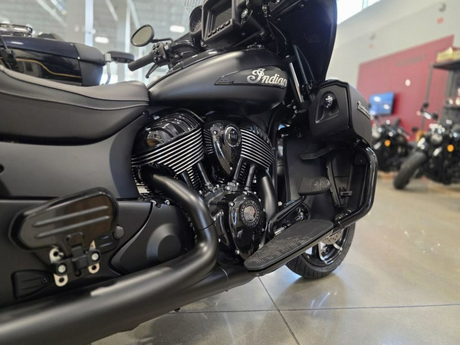 2025 Indian Roadmaster Dark Horse w/Powerband Audio Black Smoke