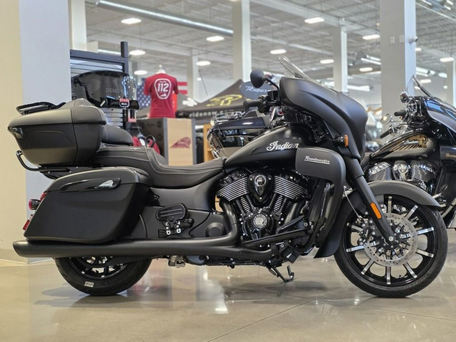 2025 Indian Roadmaster Dark Horse w/Powerband Audio Black Smoke