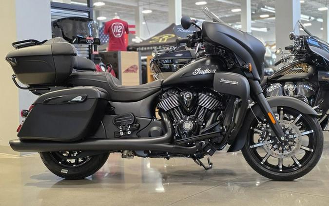 2025 Indian Roadmaster Dark Horse w/Powerband Audio Black Smoke
