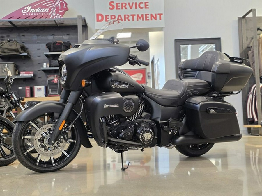 2025 Indian Roadmaster Dark Horse w/Powerband Audio Black Smoke