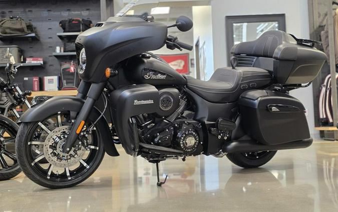 2025 Indian Roadmaster Dark Horse w/Powerband Audio Black Smoke