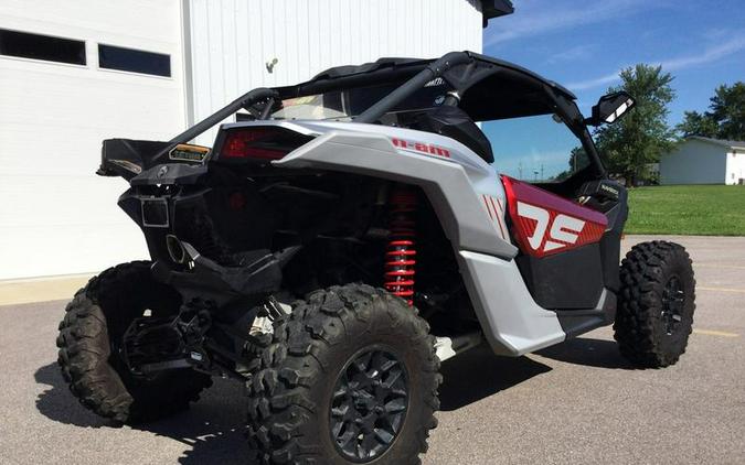 2024 Can-Am® Maverick X3 DS Turbo Catalyst Gray