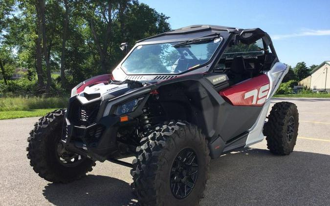 2024 Can-Am® Maverick X3 DS Turbo Catalyst Gray