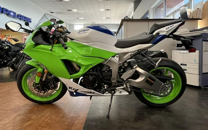 2024 Kawasaki Ninja® ZX™-6R 40th Anniversary Edition ABS