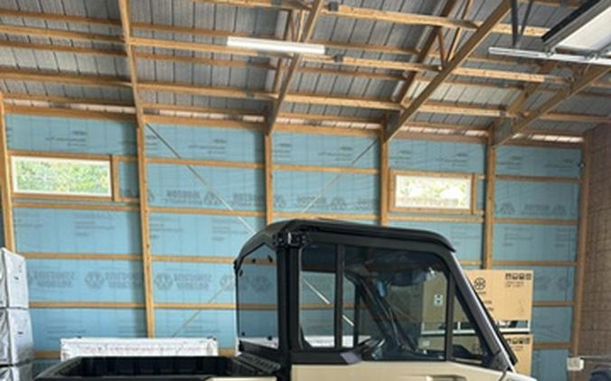 2026 Can-Am Defender Limited HD11 Desert Tan & Carbon Black