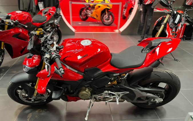 2026 Ducati Streetfighter V4 S