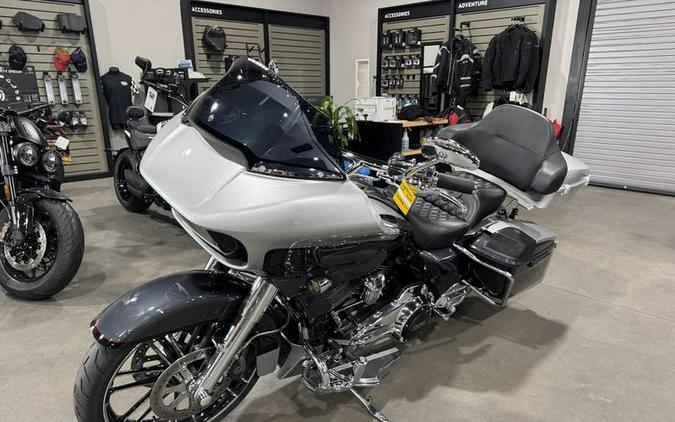 2019 Harley-Davidson® FLTRXSE - CVO™ Road Glide®