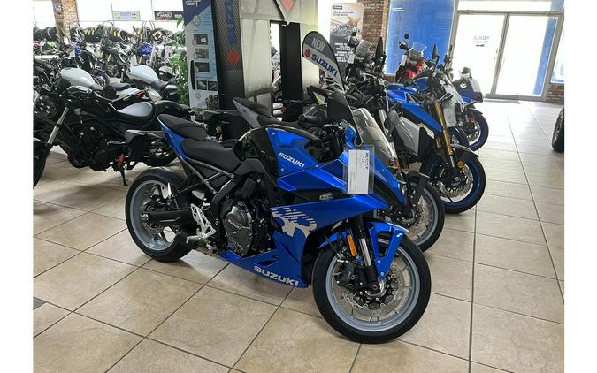 2024 Suzuki GSX800FRGM4