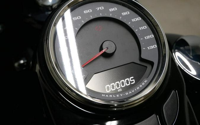 2026 Harley-Davidson® FLHC - Heritage Classic